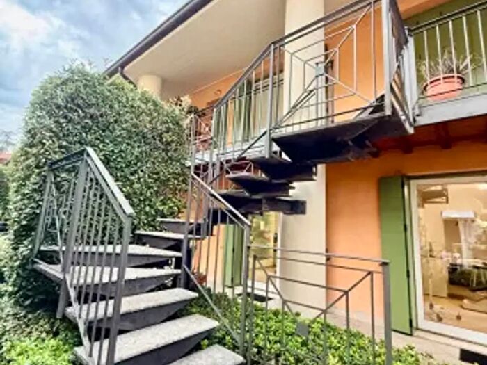 Appartamento bilocale in vendita in Via Monte Grappa, Brescia