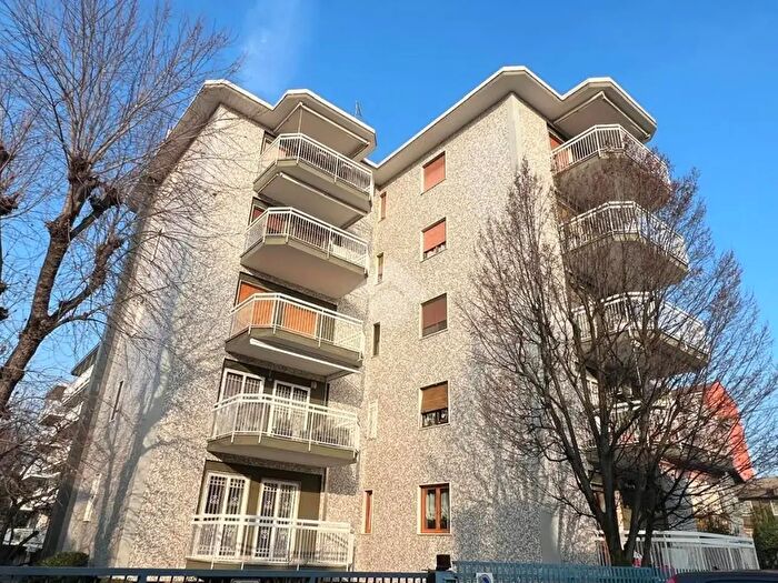 Appartamento quadrilocale in vendita in Via Mazzini, Novate Milanese