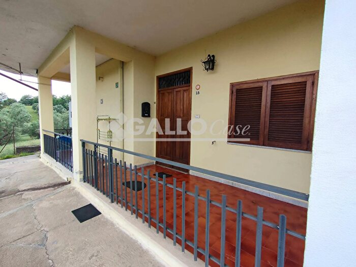 Appartamento quadrilocale in vendita in Via Cozzo di Spirito Montalto Uffugo, Montalto Uffugo