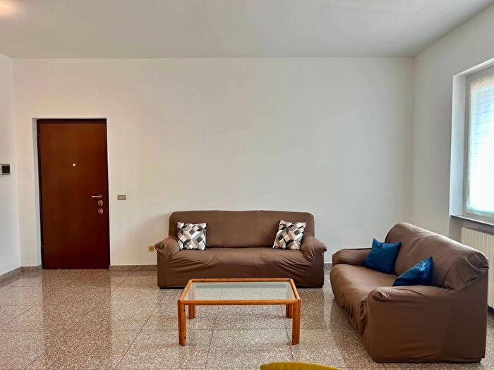 Appartamento trilocale in affitto in Via Adige, Cascina del Sole Cassina Nuova, Bollate