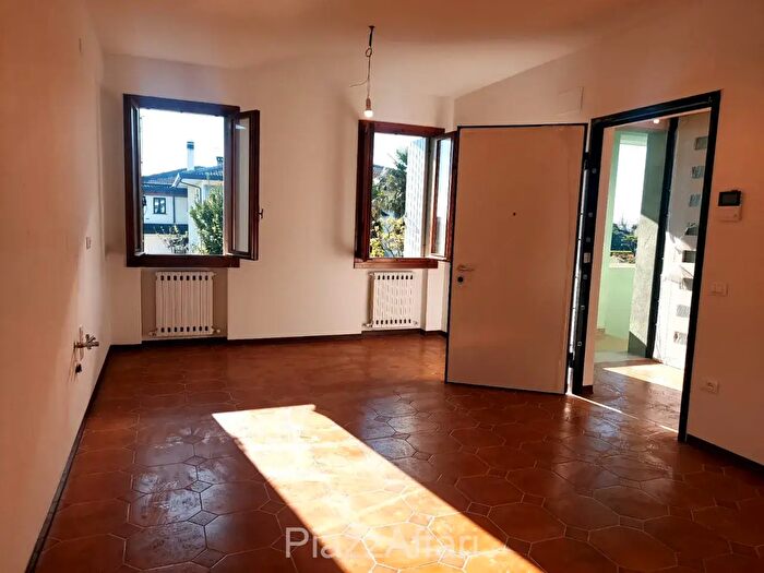 Appartamento trilocale in affitto in Codevigo