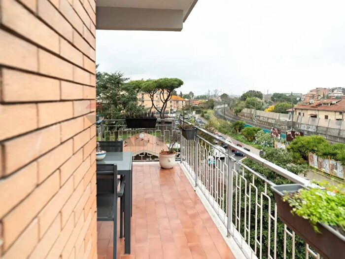 Appartamento bilocale in vendita in Via della Stazione di Ottavia, Roma