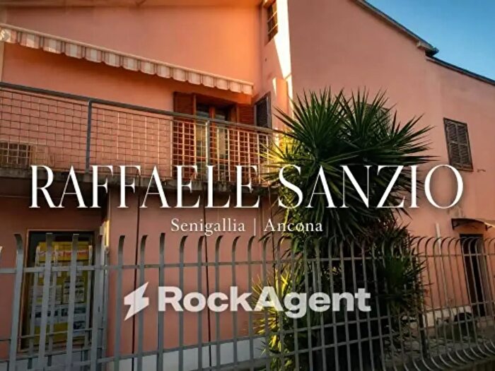 Appartamento quadrilocale in vendita in Via Raffaello Sanzio, Senigallia