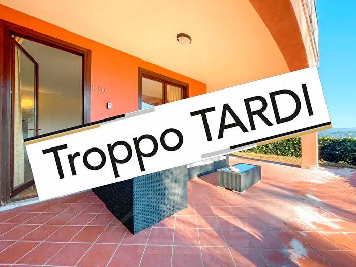 Appartamento bilocale in vendita in Via Panoramica, Oggebbio