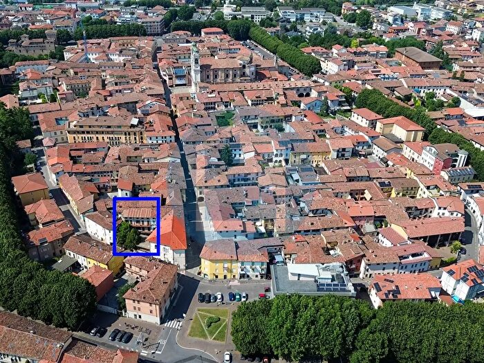 Appartamento trilocale in vendita in Romano di Lombardia Via Fabio Filzi, Romano Di Lombardia