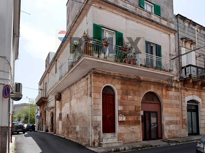 Casa trilocale in vendita in Francesco De Sanctis, Ostuni