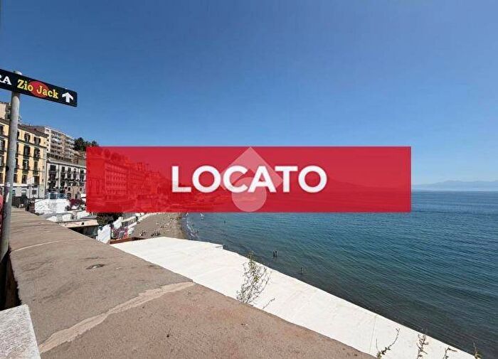 Appartamento trilocale in affitto in VIA POSILLIPO, Posillipo, Napoli