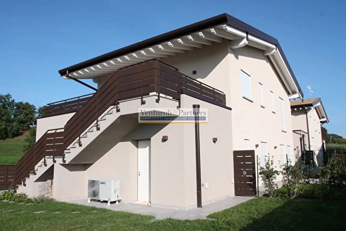 Casa quadrilocale in vendita in Via dei Pozzoli, Lonato