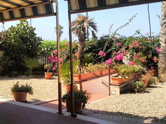 Appartamento trilocale in affitto in Passeggiata delle Sirene, Lavinio Mare, Anzio