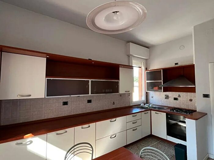 Appartamento trilocale in vendita in Via delle Fragole, Bologna
