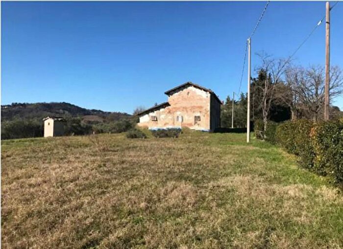 Casa in vendita in Via Lizzano, Cesena