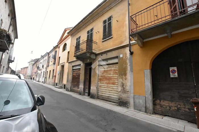 Case in Vendita e in Affitto - 2