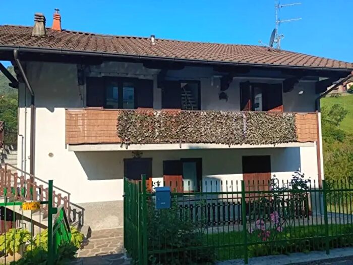 Appartamento quadrilocale in vendita in Via P Bonaldi, Serina