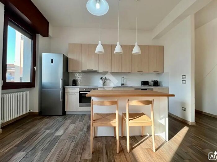 Appartamento trilocale in vendita in Via Cernisone, Verona