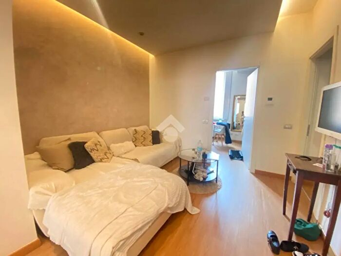 Appartamento trilocale in affitto in Via Pasquale Paoli, Milano