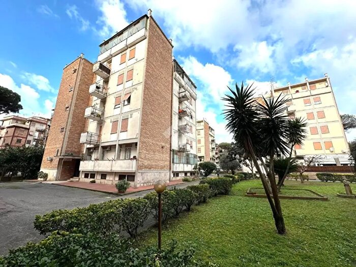 Appartamento bilocale in vendita in Via delle Fiamme Gialle, Roma