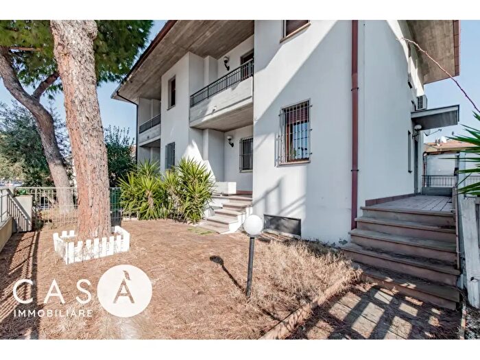 Casa con 5 locali in vendita in Via Cecchini, Cesenatico