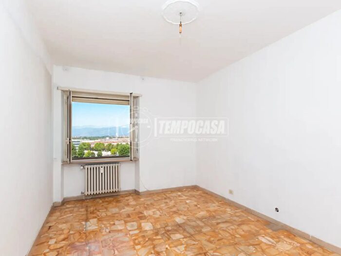 Appartamento bilocale in vendita in Strada di Settimo, Torino