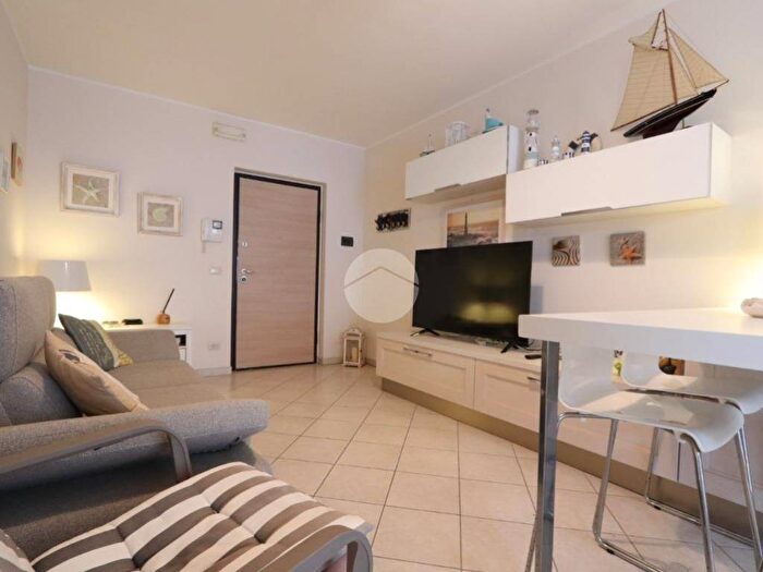 Appartamento trilocale in vendita in Via Rocco Chinnici, Tortoreto Lido, Tortoreto