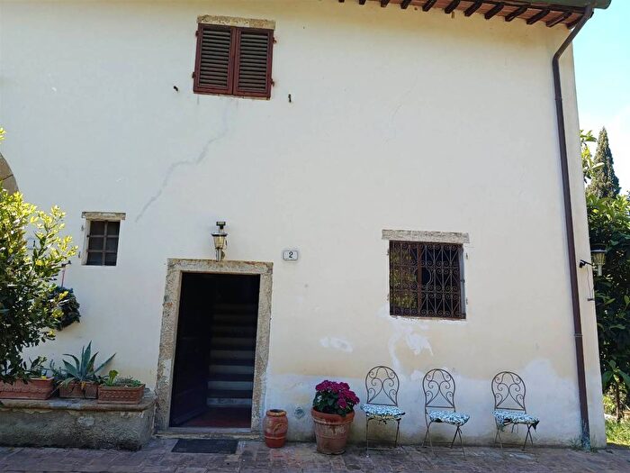 Appartamento con 5 locali in affitto in Poggibonsi