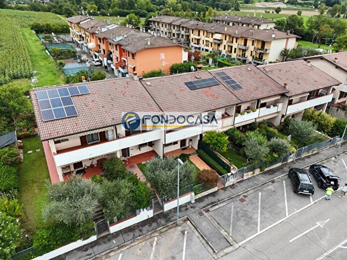 Case in Vendita e in Affitto - 3