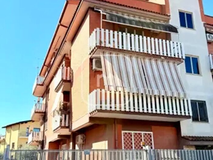 Appartamento trilocale in vendita in Via Bolognetta, Roma