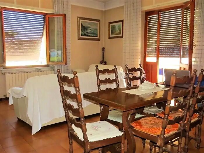 Appartamento quadrilocale in vendita in a Adelina Zini, Massa