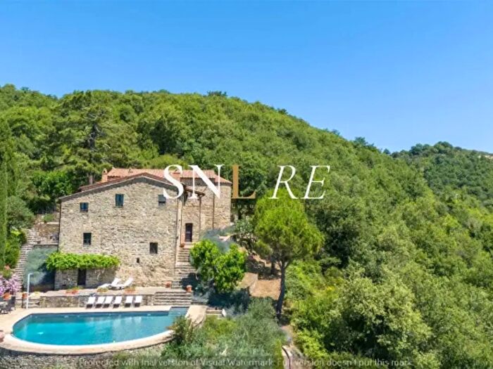 Casa con 6 locali in vendita in Via Pian di Marte, Lisciano Niccone