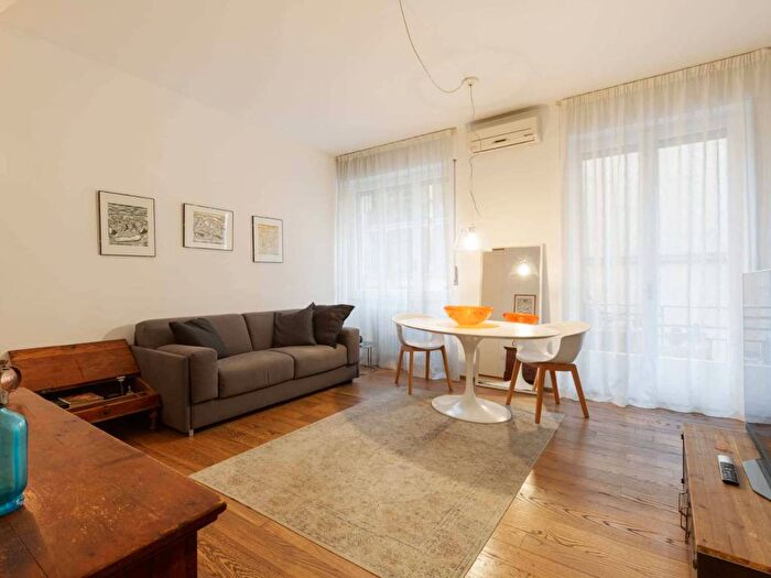 Appartamento trilocale in affitto in Via Carlo Maria Maggi, Arena, Milano