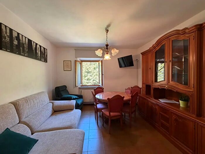 Appartamento trilocale in vendita in Volterra