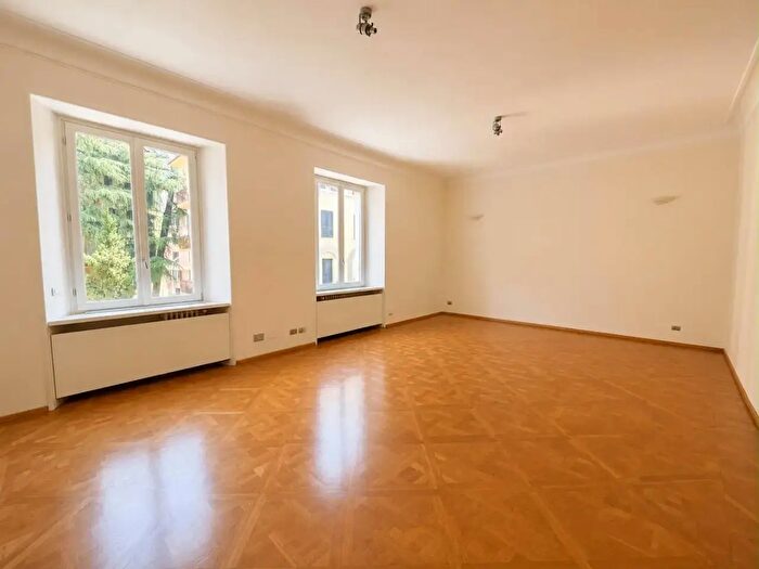 Appartamento con 5 locali in affitto in Via Ruggero Fauro, Roma