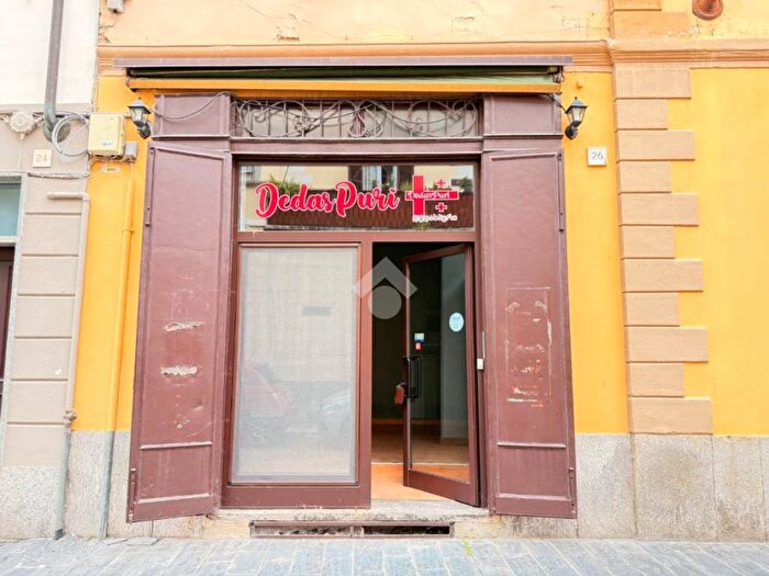 Appartamento trilocale in affitto in Via pusterla, Centro Storico, Pavia