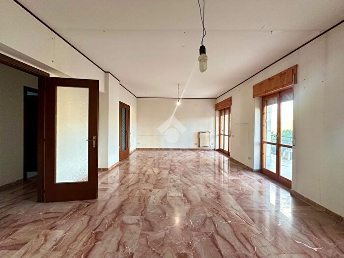 Appartamento quadrilocale in vendita in Via Giuseppe Ungaretti, Rende