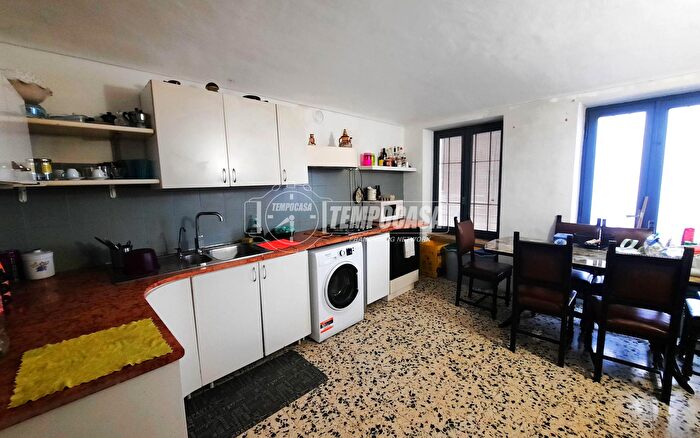 Casa quadrilocale in vendita in Bollengo