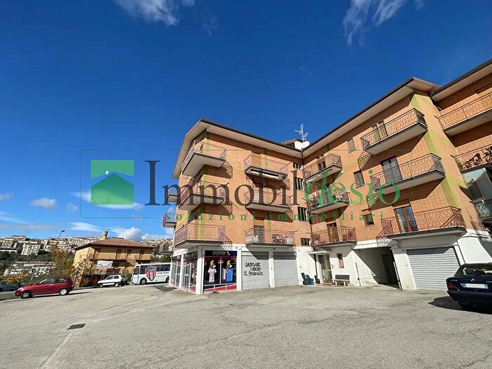 Casa con 5 locali in vendita in Picerno