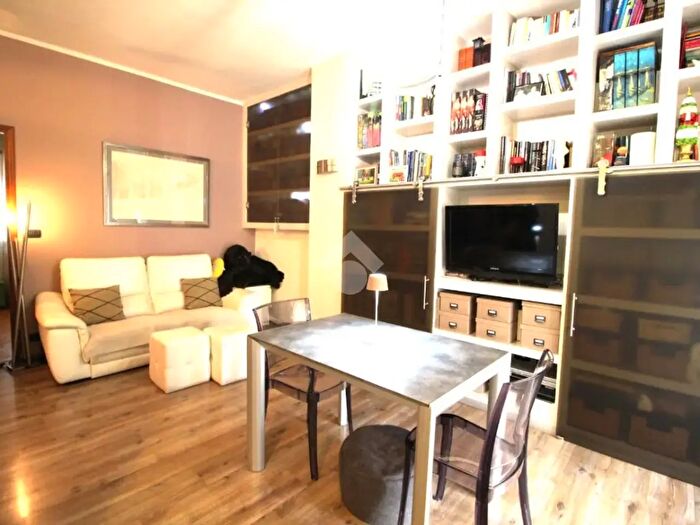 Appartamento trilocale in vendita in Corso Belgio, Torino