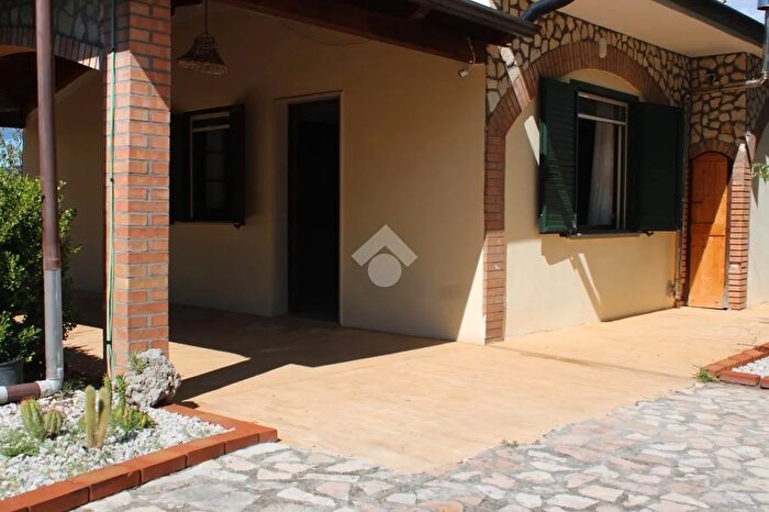 Casa quadrilocale in vendita in Località S Paolo, Vibonati