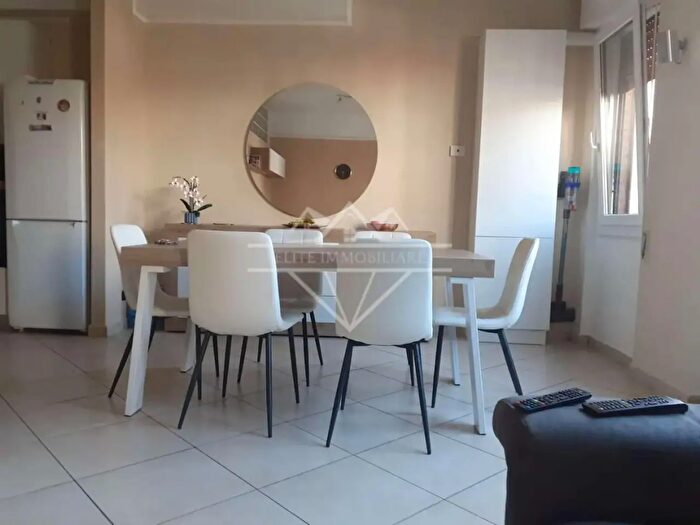 Appartamento trilocale in affitto in Carrara