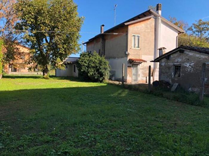 Casa con 6 locali in vendita in San Felice Sul Panaro
