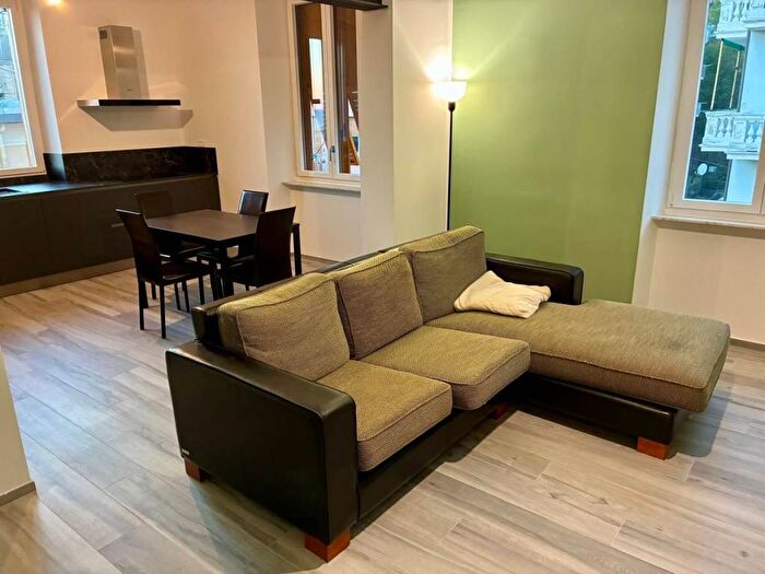 Appartamento con 5 locali in affitto in Via Cesare Cabella, Castelletto, Genova