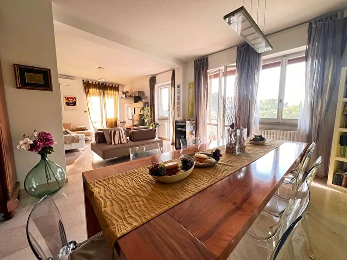 Appartamento quadrilocale in vendita in Viale Leopoldo Muzii, Pescara