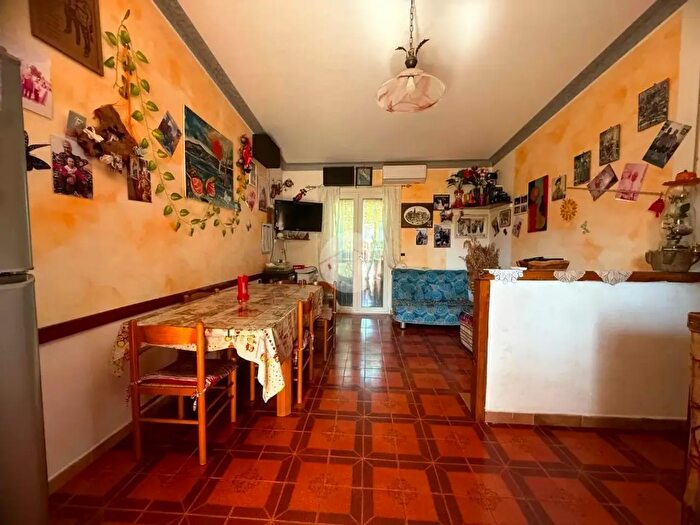 Appartamento bilocale in vendita in Via del Mare, Santa Maria Del Cedro