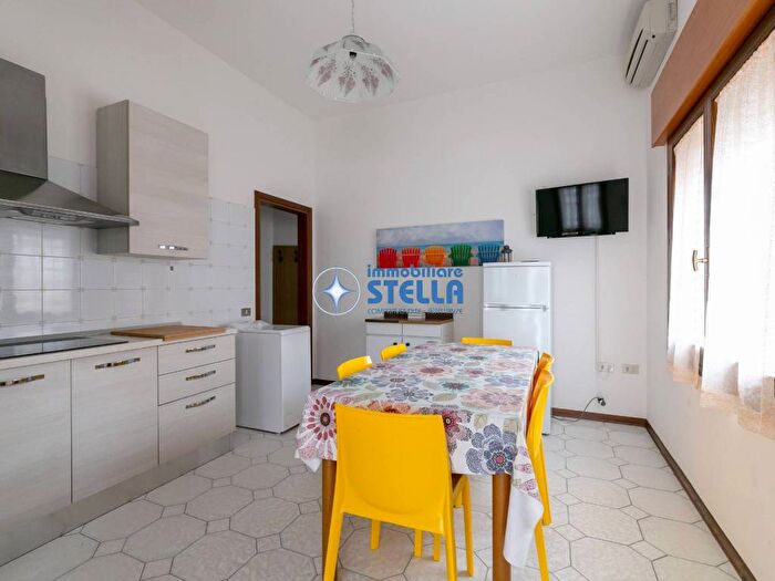 Appartamento trilocale in affitto in Via Andrea Bafile, Lido Centro Ovest, Jesolo