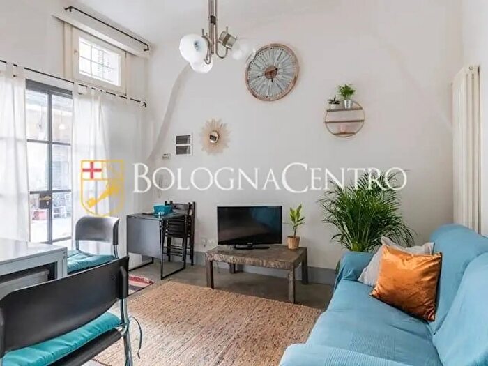 Appartamento bilocale in vendita in Piazza Aldrovandi AdZe, Bologna