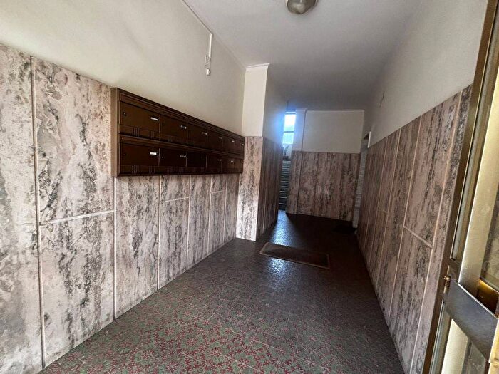 Appartamento trilocale in affitto in Via Enrico Tazzoli, Ospedale, Caserta