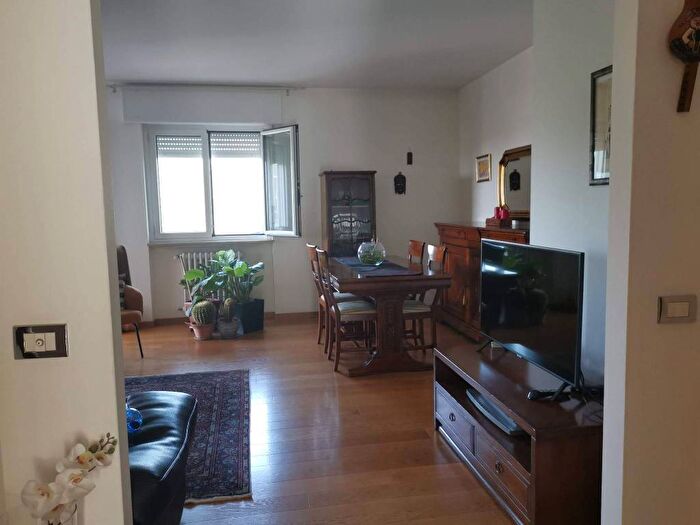 Appartamento trilocale in affitto in Via Don Lorenzo Milani, Centro, Cernusco sul Naviglio