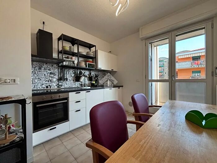 Appartamento trilocale in affitto in Via Vincenzo Monti, Bergamo
