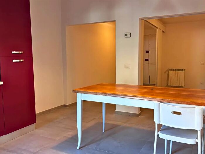 Appartamento quadrilocale in affitto in Via Guelfa, Firenze
