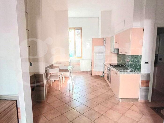 Appartamento monolocale in affitto in Via Montello, Saffi, Bologna