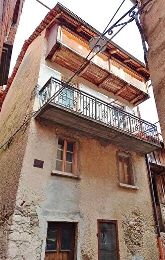 Casa trilocale in vendita in Arola, Arola